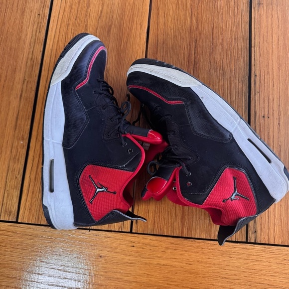 Air Jordan court Side 23– Black/Red – Men’s Size 12  good condition main image 5